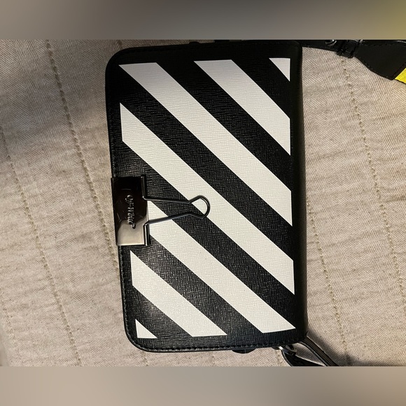 Off-White Clip mini bag - Picture 10 of 11